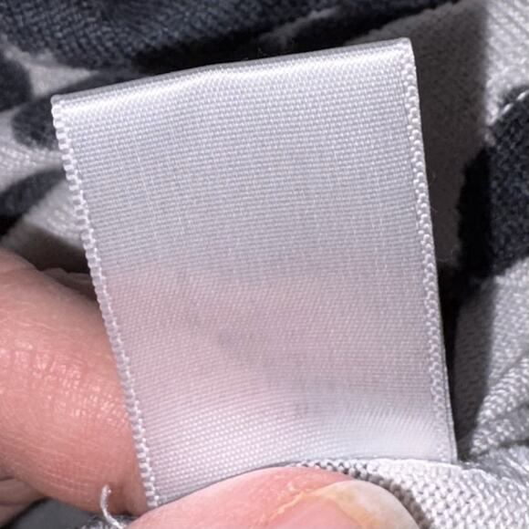 Altar'd State Black & White Cow Print Soft Cropped Oversized Long Sleeve Top XS - Picture 8 of 8